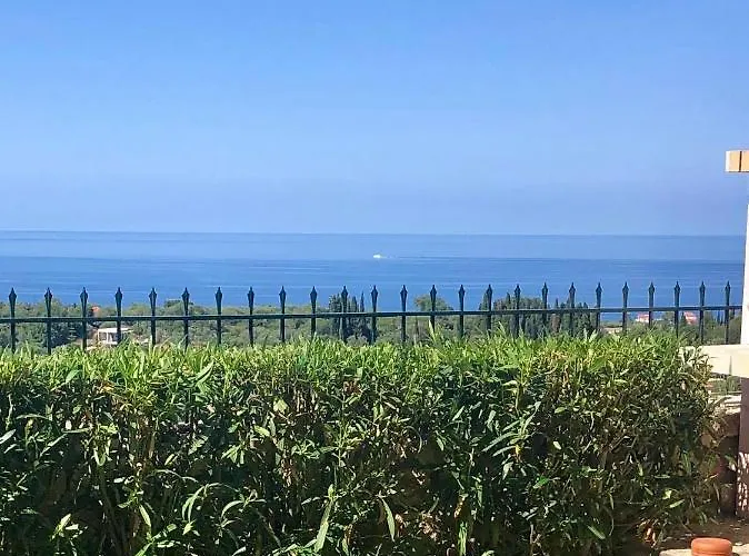 Διαμέρισμα Sarantos Pool *